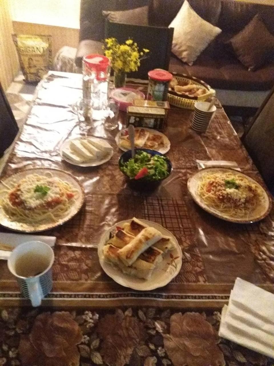 Lali'S Guest House In 居塔 外观 照片